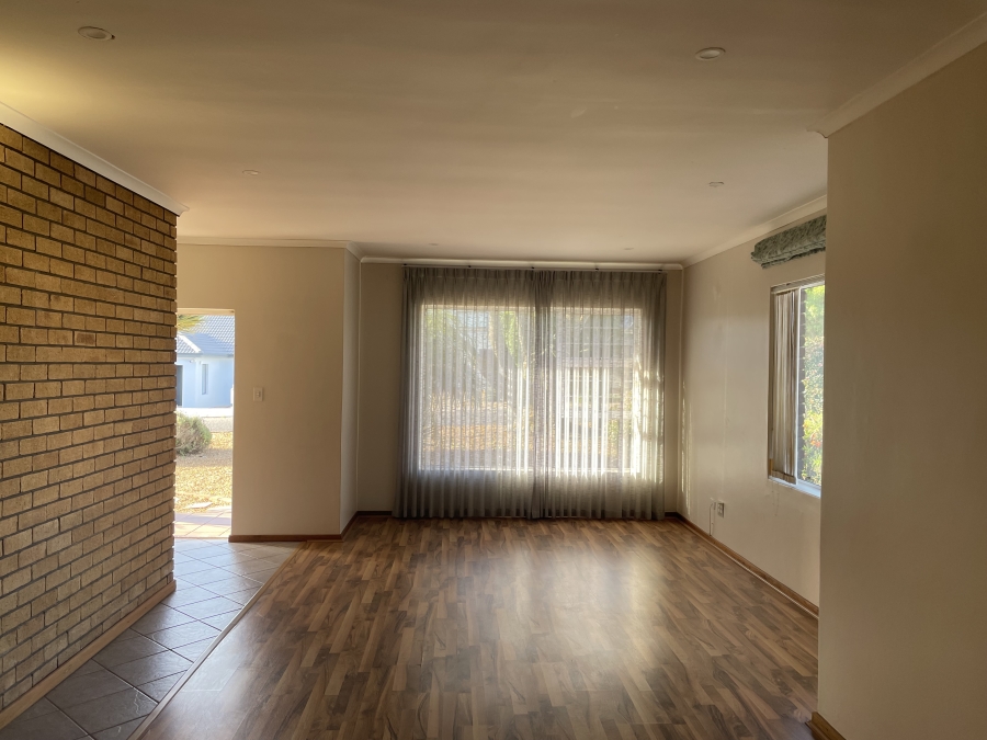 2 Bedroom Property for Sale in Myburgh Park Western Cape